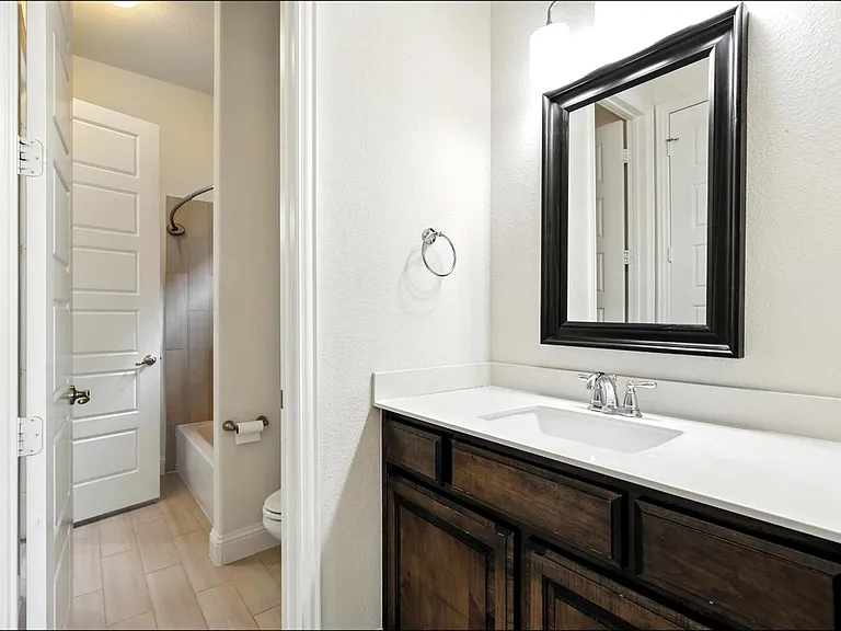 1733 Adalina Dr — Photo 9