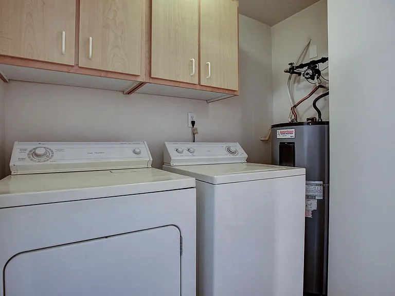 Walker Square Apartment — Photo 12