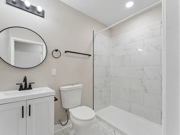 2440 McCulloh St — Photo 13