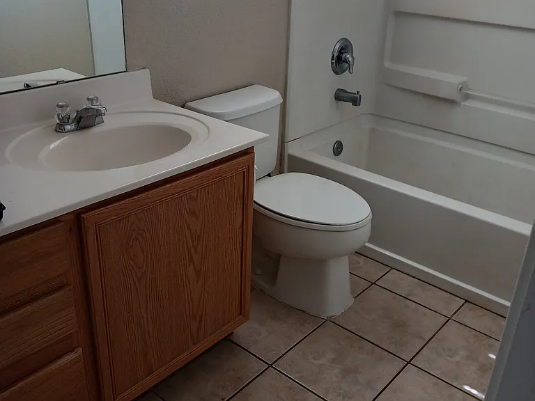 7600 Red Finch Ct NW — Photo 8
