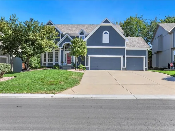 4507 Anderson St, Shawnee, KS 66226