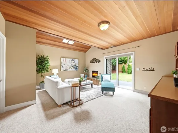 301 128th Ave NE, Bellevue, WA 98005