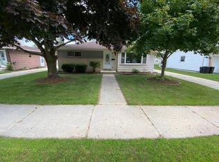 3301 S 11th Pl, Sheboygan City, WI 53081