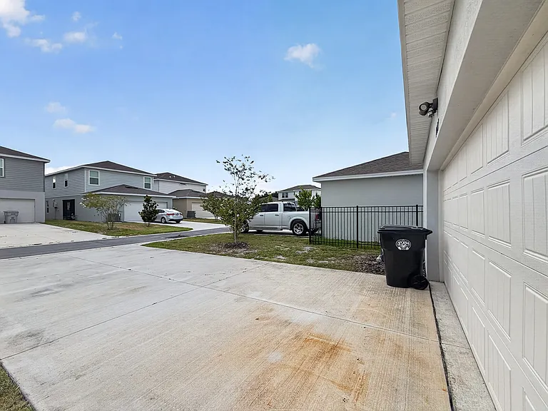 4067 Roaming Brook Dr — Photo 37