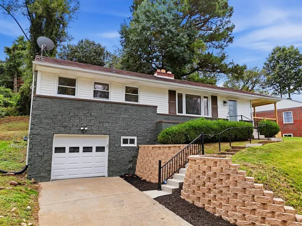 7 Marquis Dr, Huntington, WV 25705