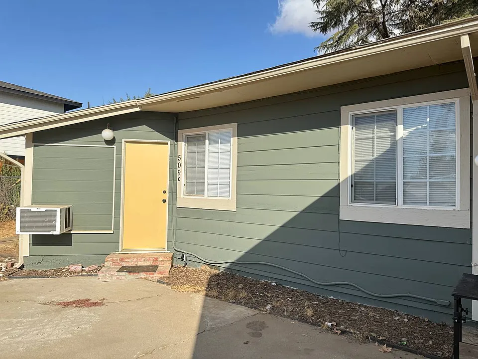 509 N Valencia Blvd