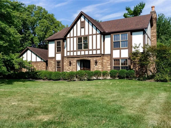 8515 Innsbrook Ln, Springboro, OH 45066
