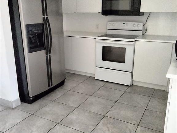 4th image of 4429 TREEHOUSE Lane #28 F