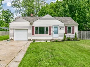 8015 Edgewood Rd, Mentor, OH 44060