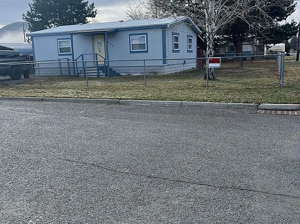 1055 Madison St, Baker City, OR 97814