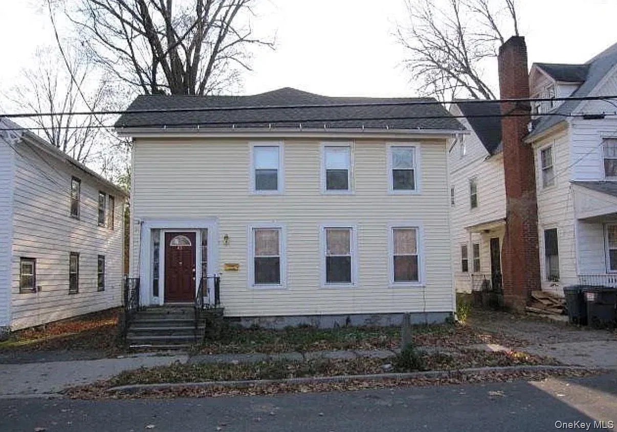 3 bed, 1.5 bath, 1814 sqft, $2,600 — Photo 1