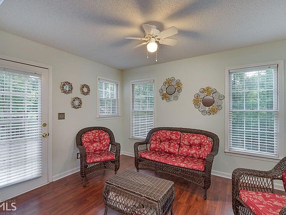 5th image of 295 Birch Creek Cir