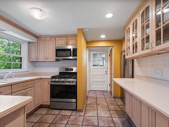 5th image of 6957 N Caldwell Ave
