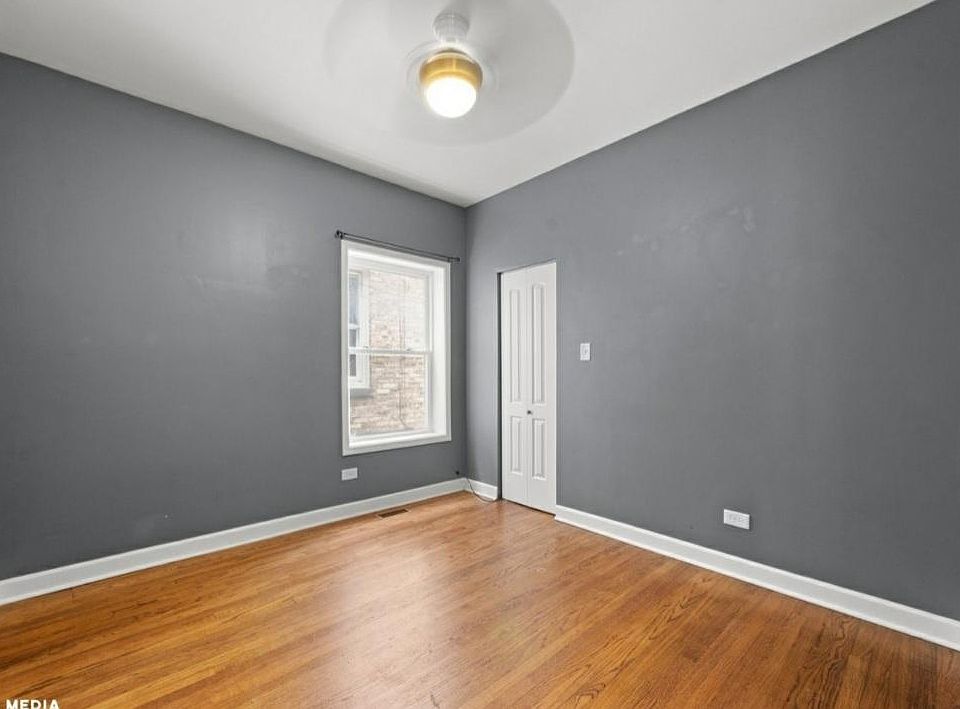 1st image of 4949 N Drake Ave #1