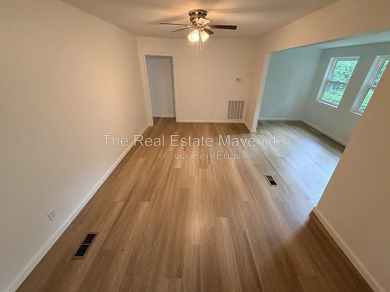 128 Phillips Hollow Rd — Photo 6