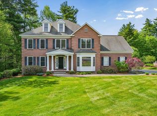 22 Elizabeth Way, Bedford, NH 03110