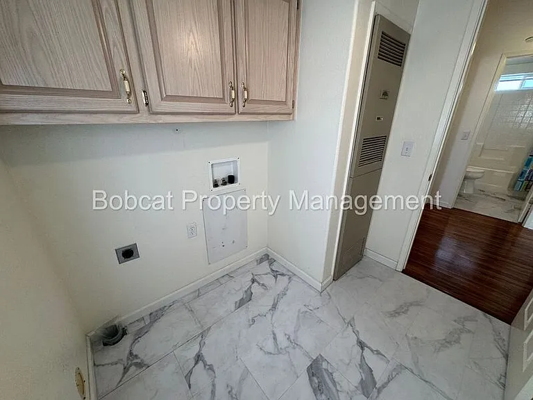 1129 Gambrel Dr — Photo 16