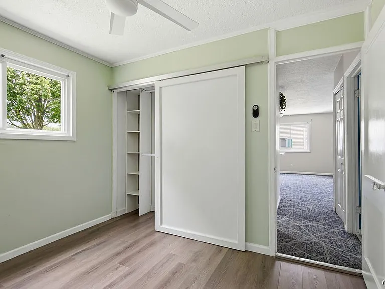 113 Kearney Ave — Photo 12
