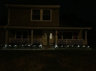 8 Pershing Ln, Sicklerville, NJ 08081