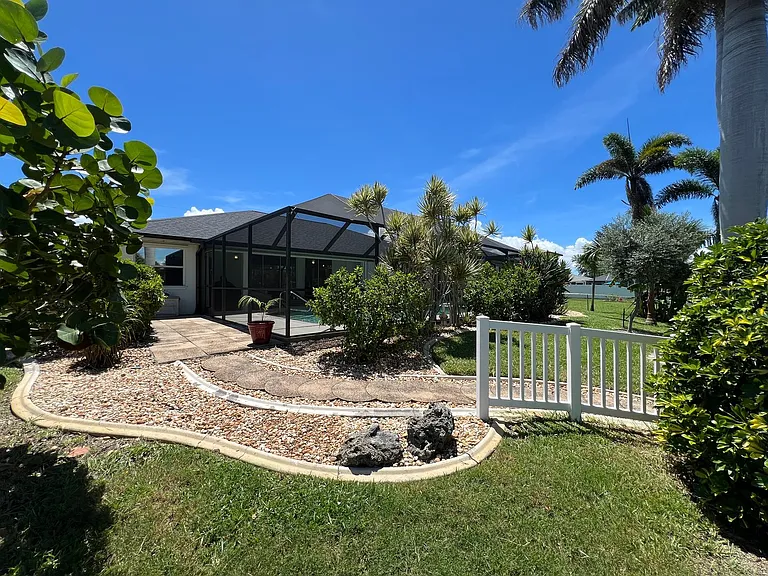 17146 Marydale Rd — Photo 64