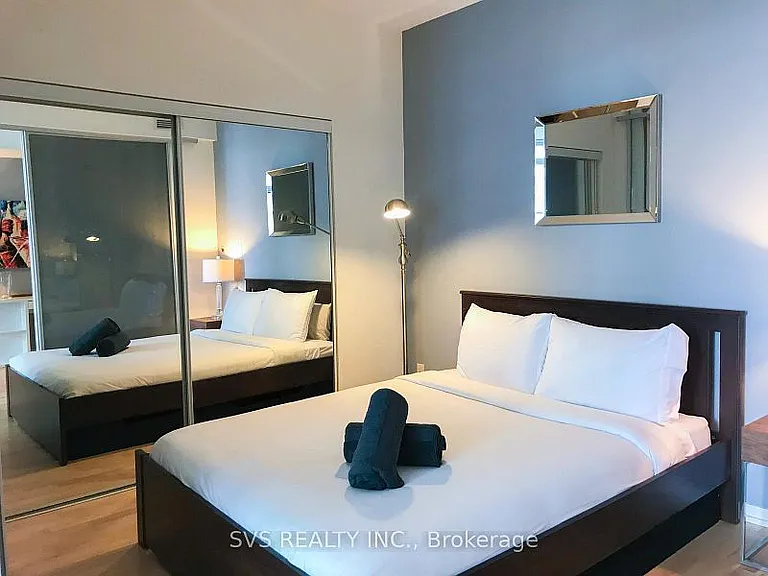 65 Bremner Blvd #2411 — Photo 14