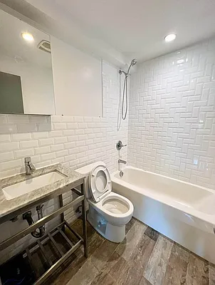 Rented by ERNY LLC | media 28