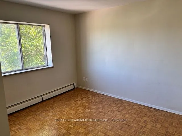 2205 King St E #1 — Photo 9
