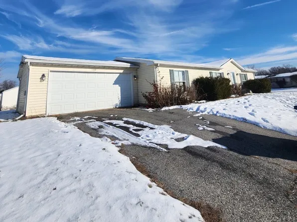 1189 Greystone Pkwy, Toledo, OH 43615