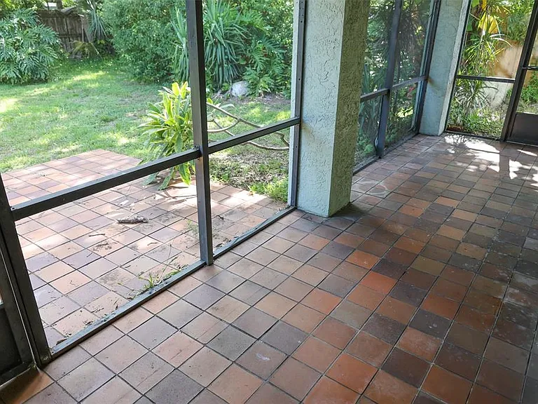 3121 Bordeaux Ln — Photo 28