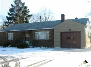4070 E Lake Rd, Sheffield Lake, OH 44054