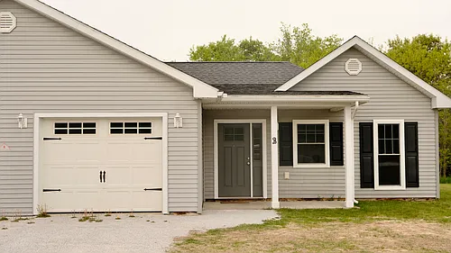100 Jay Bird Ln #B Photo 1