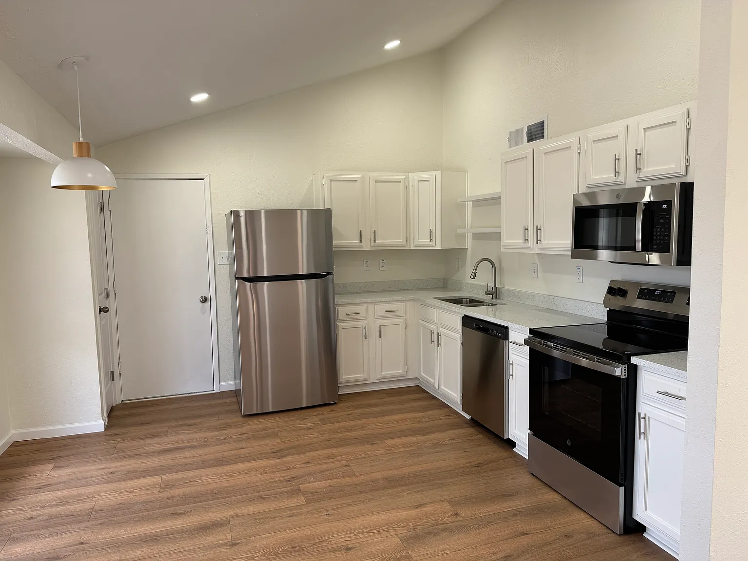 4757 China Rose Dr — Photo 2