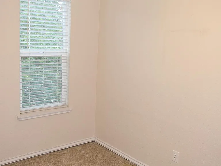 2532 N Clay St — Photo 11