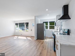2814 Curtis Dr, Temple Hills, MD 20748