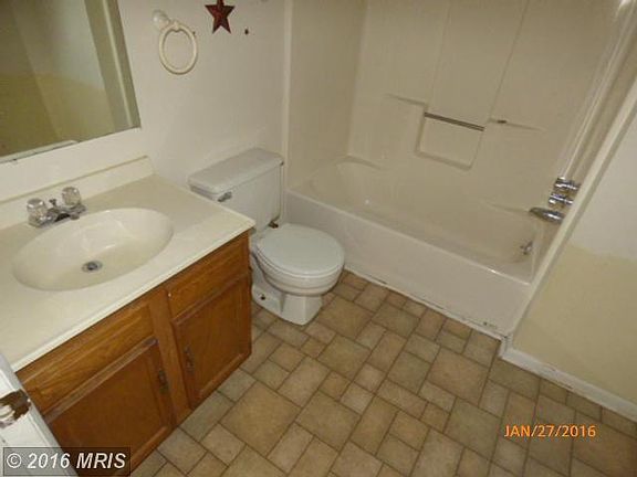 4th image of 17505 Virginia Ave