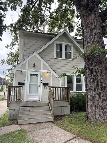 209 W Dudley St #1 Photo 1
