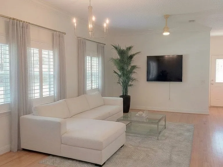 301 S Arrawana Ave #B — Photo 9