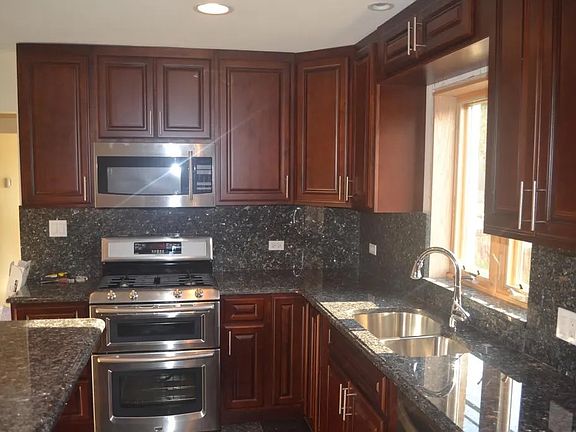 3rd image of 5612 W Windsor Ave #2