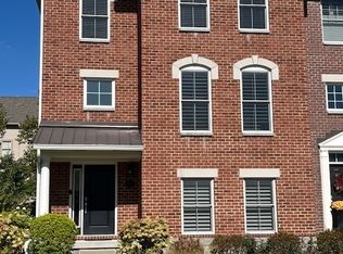 2454 Gwinnett St, Carmel, IN 46032
