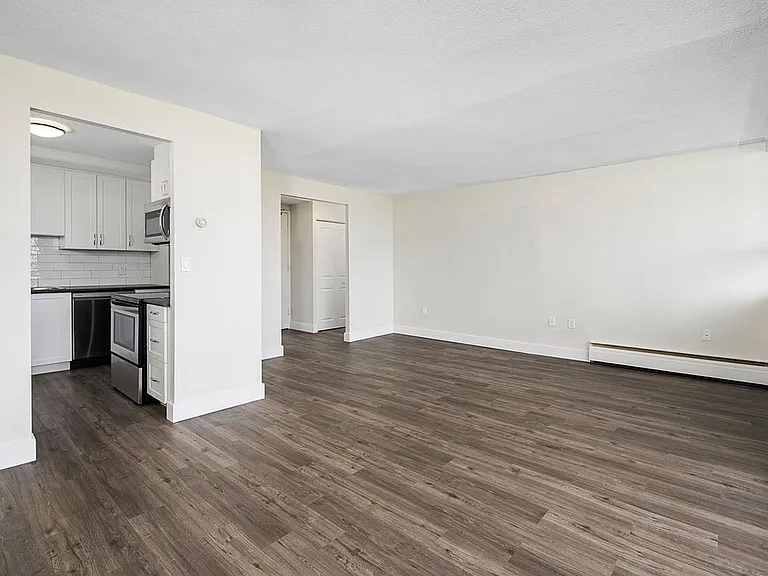 111 Notch Hill Rd — Photo 5