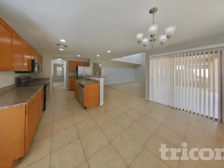 3868 W Goldmine Mountain Dr — Photo 4