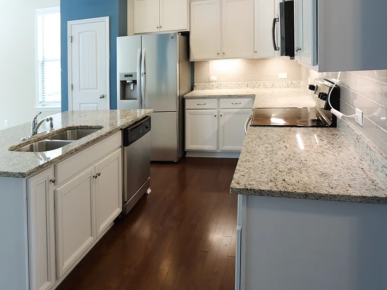 336 Duchart Ln — Photo 4