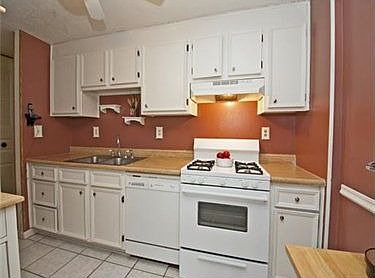 5th image of 3616 Falmouth Dr