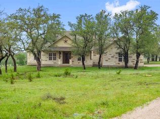 304 Levon Ln, Burnet, TX 78611
