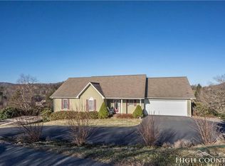 335 Critcher Meadows Dr, Boone, NC 28607