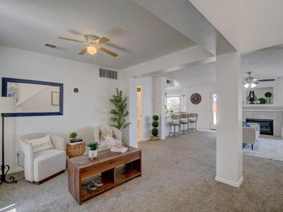 8115 Saddlebrook Ave NW, Albuquerque, NM, 87120