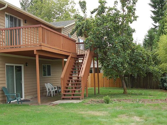 2nd image of 10917 159th Ave NE