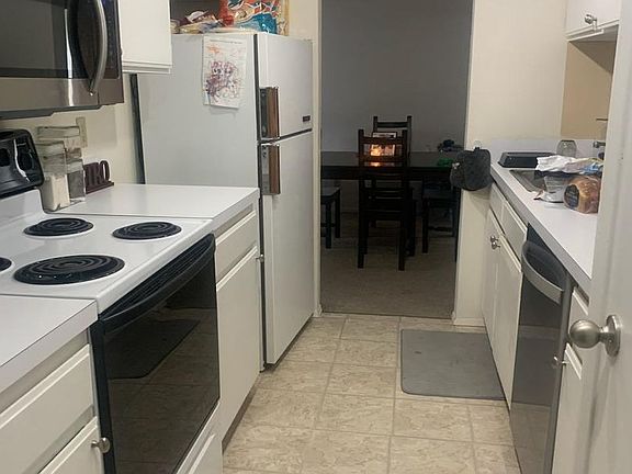 4th image of 9900 NE 124th St APT 1308