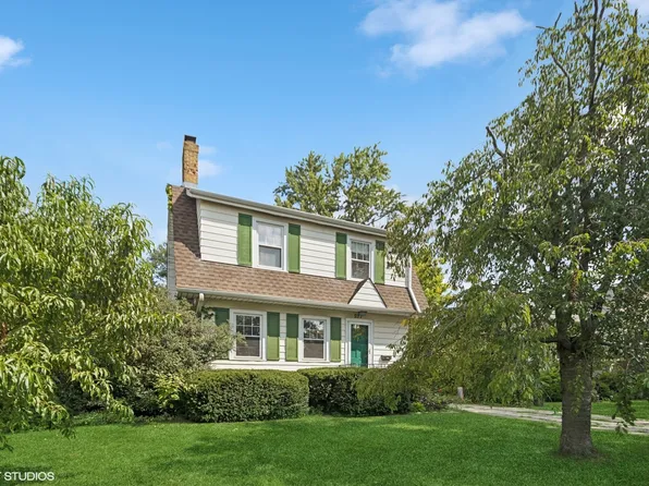 277 E Grantley Ave, Elmhurst, IL 60126