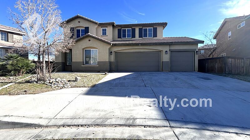 1st image of 13625 Larkspur Ct
